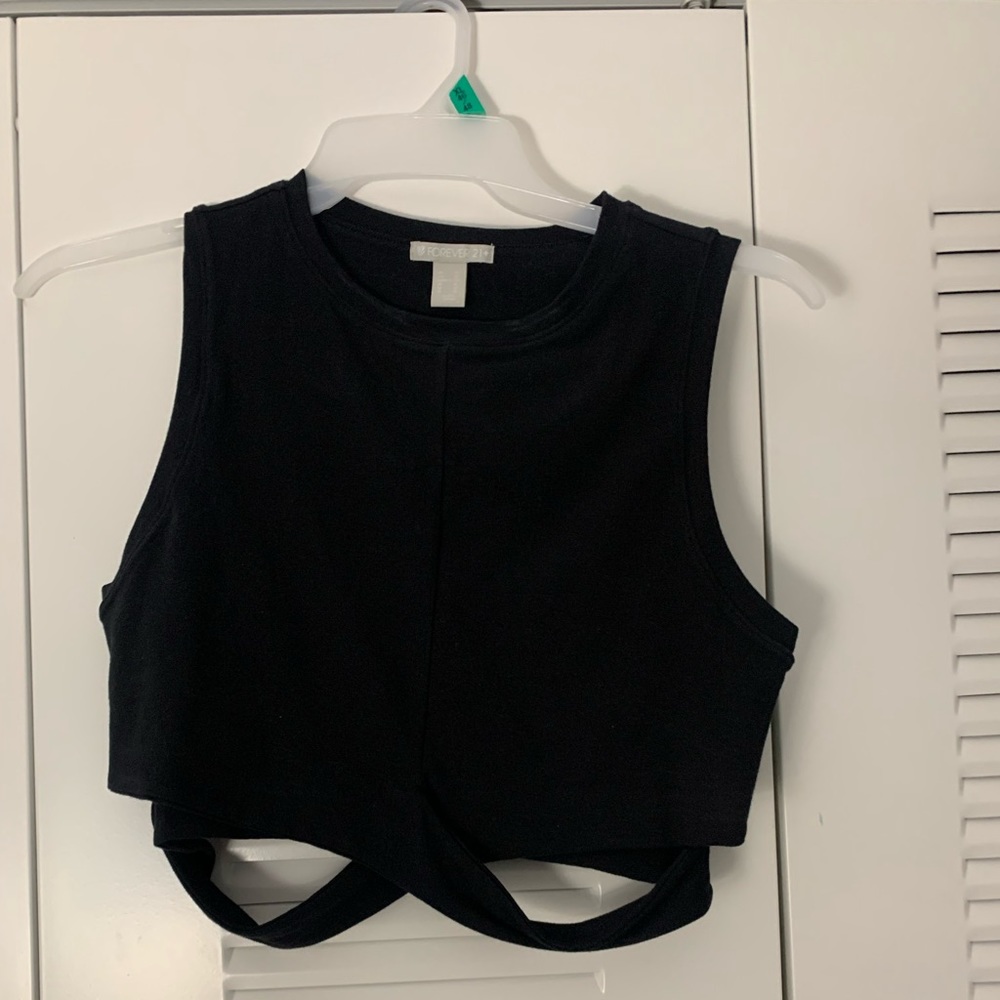 black crop top